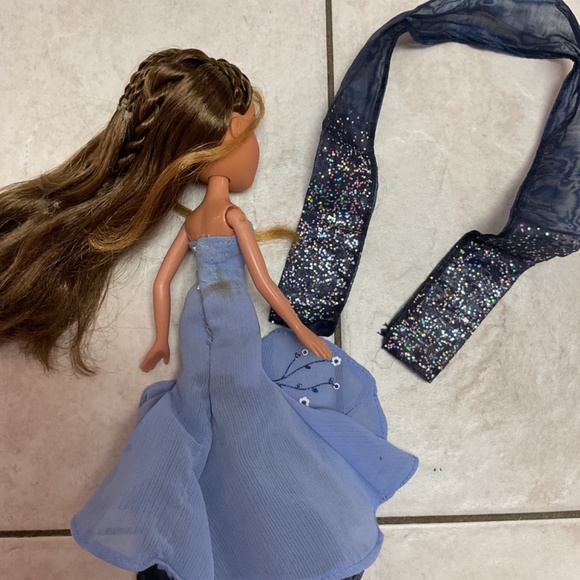 Bratz Yasmin Doll - Picture 7 of 8